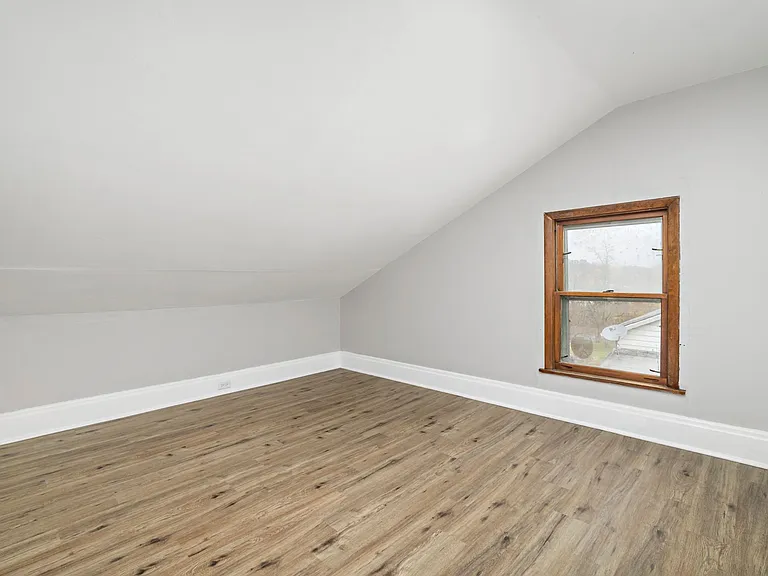 670 Main St — Photo 13