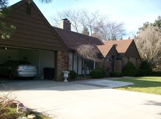 6584 Warner Rd, Saline, MI 48176