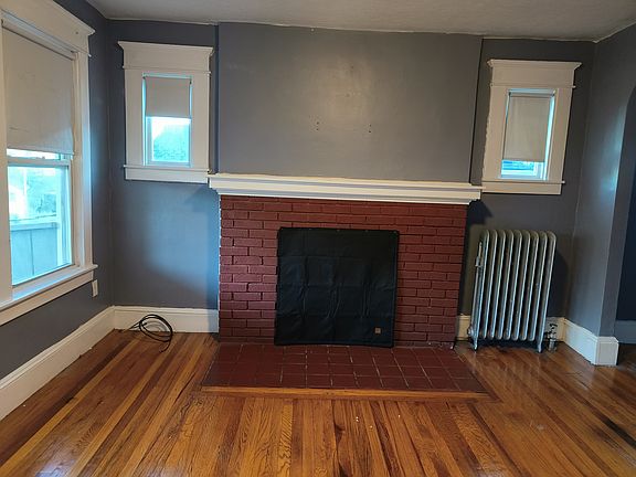 2nd image of 92-94 Clifton Ave #92