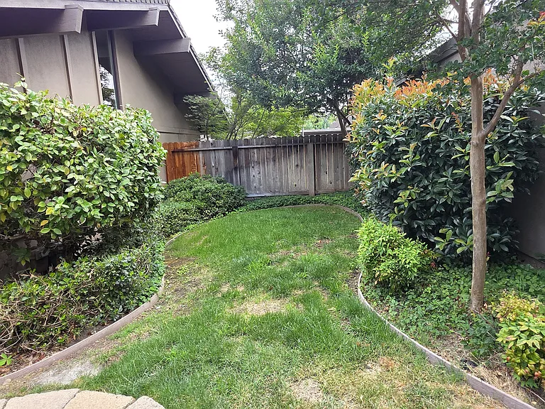 4336 Fair Oaks Blvd — Photo 34