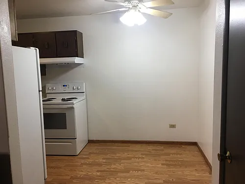 1210 Robinwood Dr Photo 1