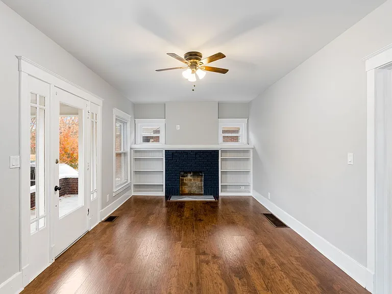 1309 Lydia St — Photo 11