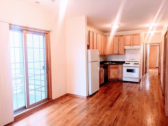 3rd image of 2215 W Washington Blvd #2