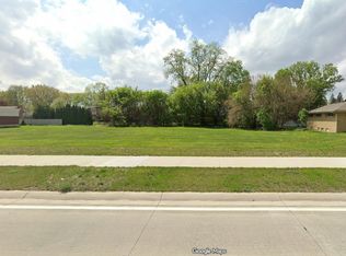 42401 Mound Rd, Sterling Heights, MI 48314