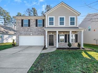6614 Bluegill Rd, Charlotte, NC 28216