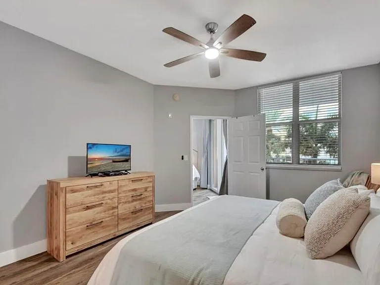 804 E Windward Way #316 — Photo 44