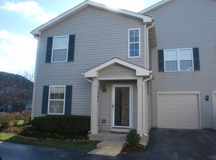 1202 Orleans Dr, Mundelein, IL 60060