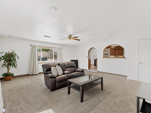 5th image of 1371 Don Diego Rd