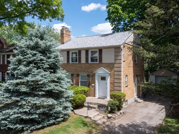 7260 Eastlawn Dr, Cincinnati, OH 45237