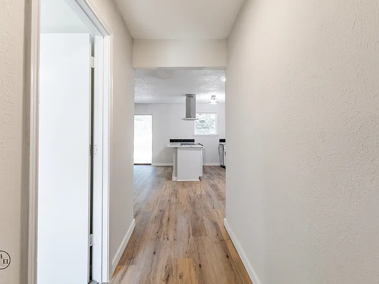 2318 May Ln — Photo 1