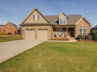 1055 Mallard Landing Blvd, Clemmons, NC 27012