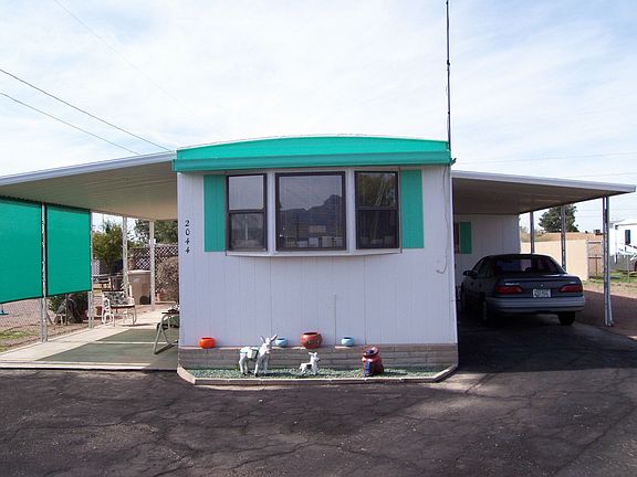 2 Covered Patios/Parking