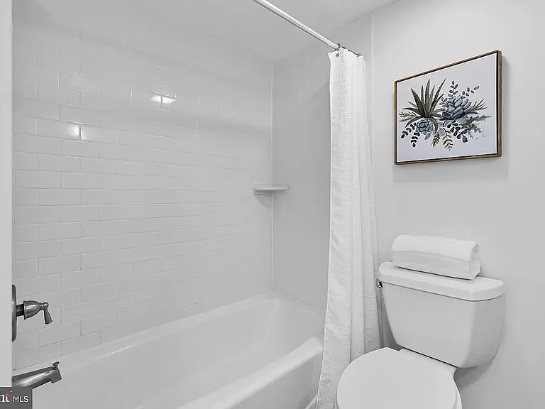 1245 13th St NW #310 — Photo 17