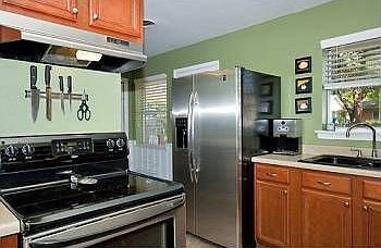 5th image of 526 Westwood Dr