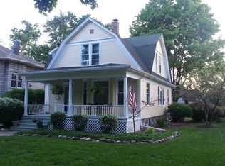 60 N Caroline St, Crystal Lake, IL 60014