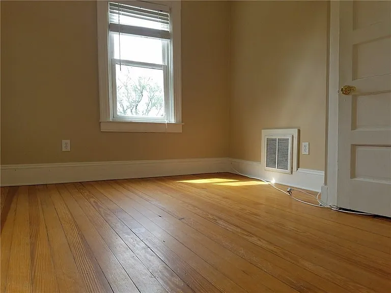 3 Bay View Ave #6 — Photo 9