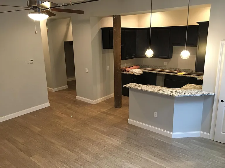 1224 Huron Rd E #3 — Photo 8