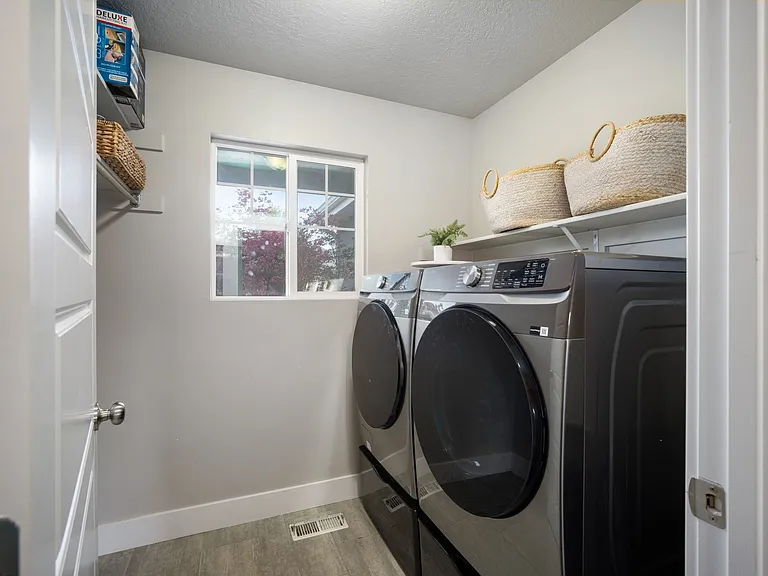 707 W Ridgeline Dr — Photo 13