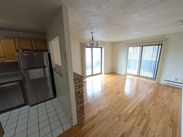 (undisclosed Address), Somerville, MA 02145