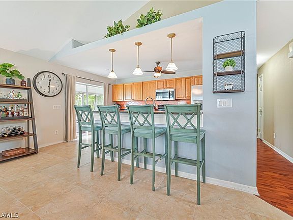 5th image of 15118 Cloverdale Dr