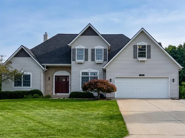 9521 Ridgecrest Dr, Zeeland, MI 49464