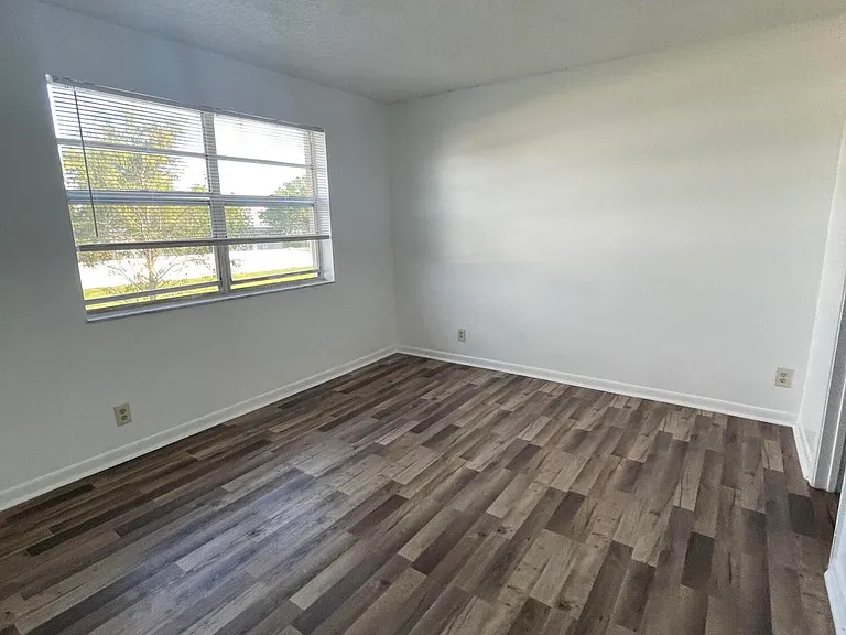 10092 Twin Lakes Dr #38-H — Photo 6