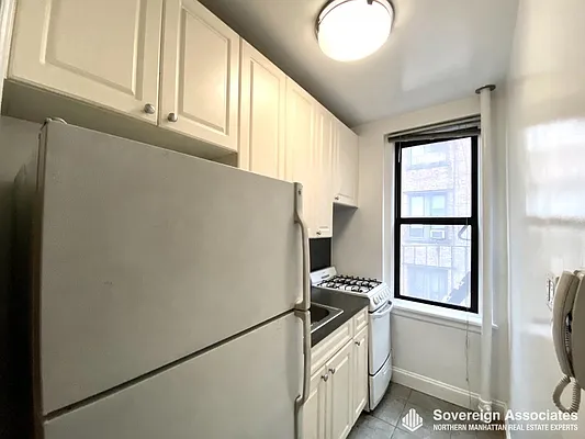 Rented by Sovereign Associates | media 16