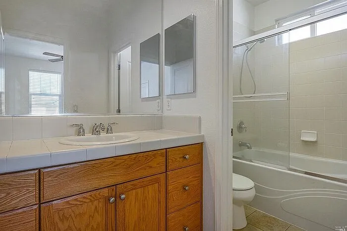 2040 Autumn Walk Dr — Photo 11