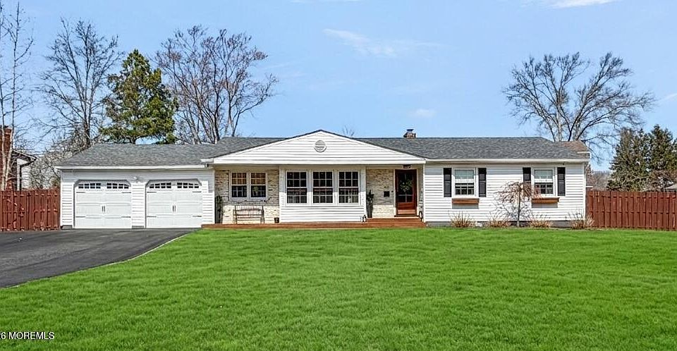 1st image of 113 Newbury Road