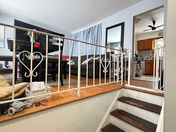 4th image of 29 Brooklyn Mountain Rd