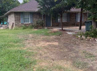 2228 Maple Dr, Bryan, TX 77807