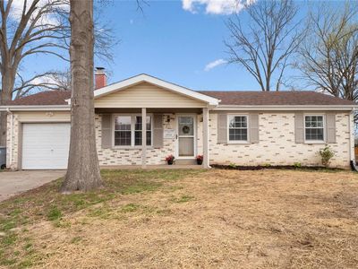 203 Capri Dr, O'Fallon, MO, 63366