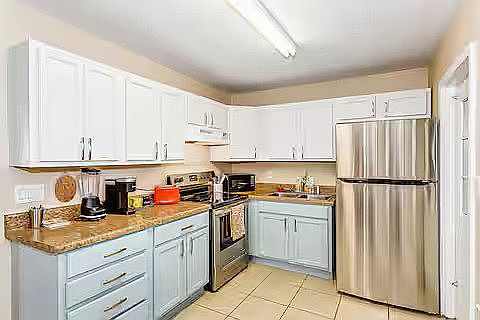 4th image of 105 Rue Max St