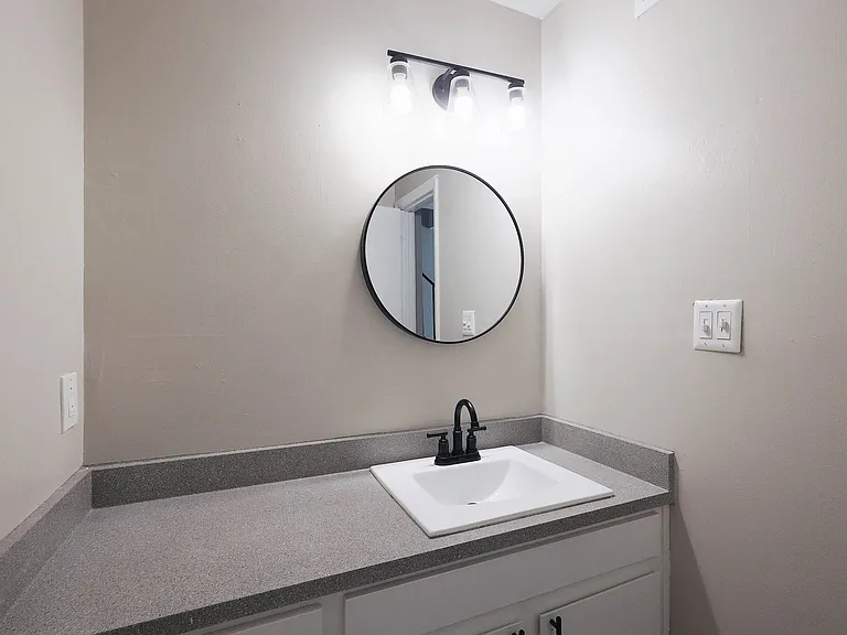Hampton Hall | Comfort, Convenience, & Community All In One — Photo 385