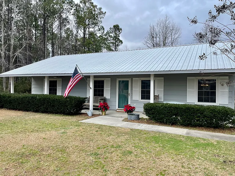 Sand Dollar Ln — Photo 1