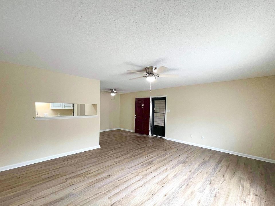 Pershing Place Apartments 2750 W Pershing Blvd North Little Rock, AR