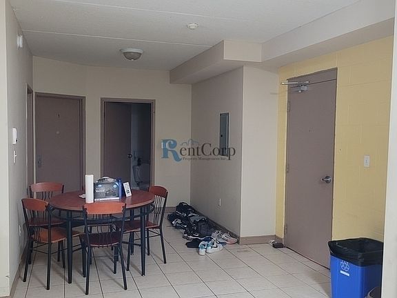 2nd image of 306 Lester St Unit 4