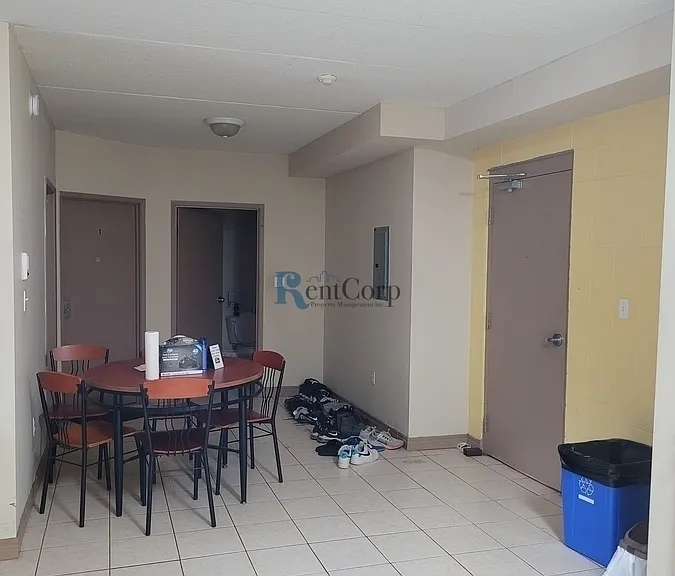 306 Lester St #4 — Photo 2