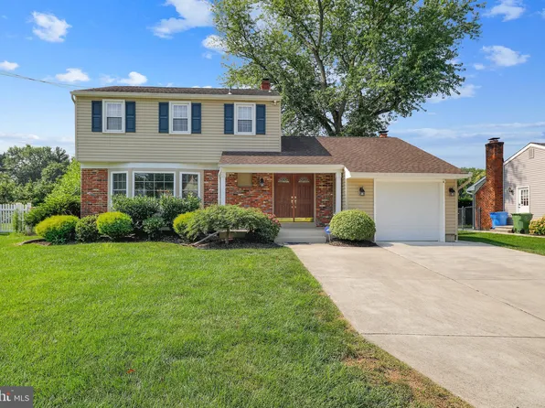 434 Valley Run Dr, Cherry Hill, NJ 08002