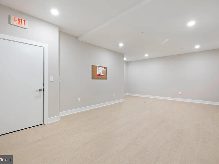 406 Kennedy St NW #404 — Photo 18