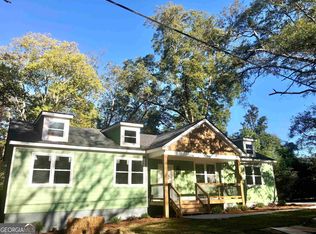 110 Witcher St, Union Point, GA 30669