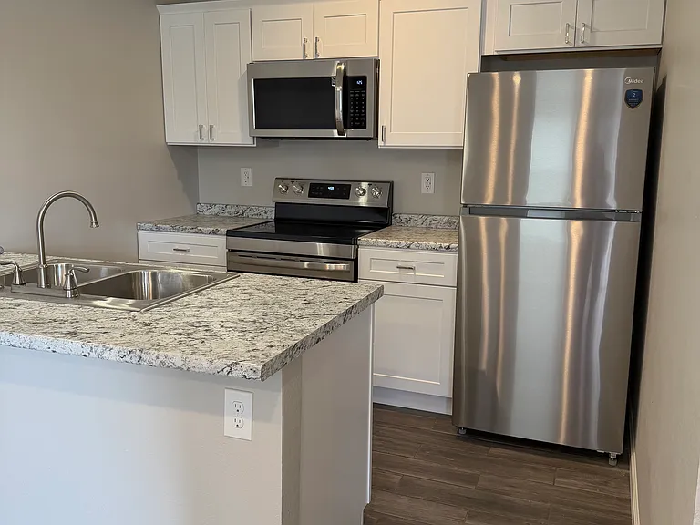 304 Lambuth Blvd #1 — Photo 3