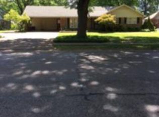 1019 Rich Rd, West Memphis, AR 72301