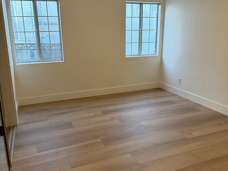 200 Westmont Dr — Photo 21