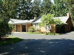 32481 Evergreen Rd, Beverly Hills, MI 48025