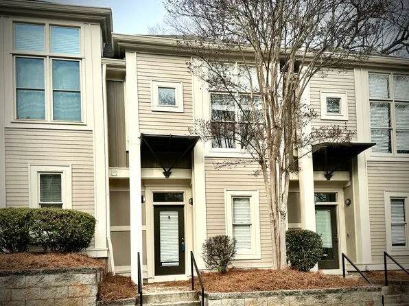 1007 Park West Dr, Charlotte, NC 28209