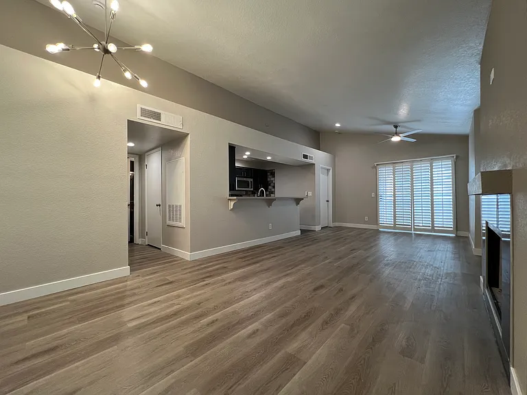 7570 W Flamingo Rd #240 — Photo 2