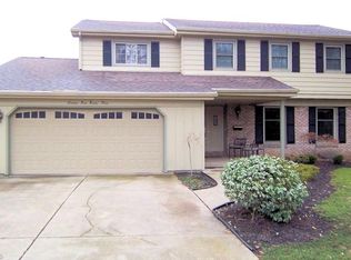 7993 Lost Tree Dr, Youngstown, OH 44512