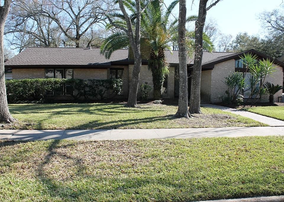 1st image of 4222 Honey Oaks Dr