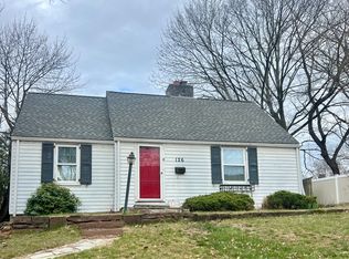 126 S Main St, West Hartford, CT 06107